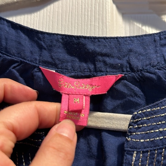 Lilly Pulitzer Sharise Navy Embroidered Peasant Blouse M - Picture 3 of 10